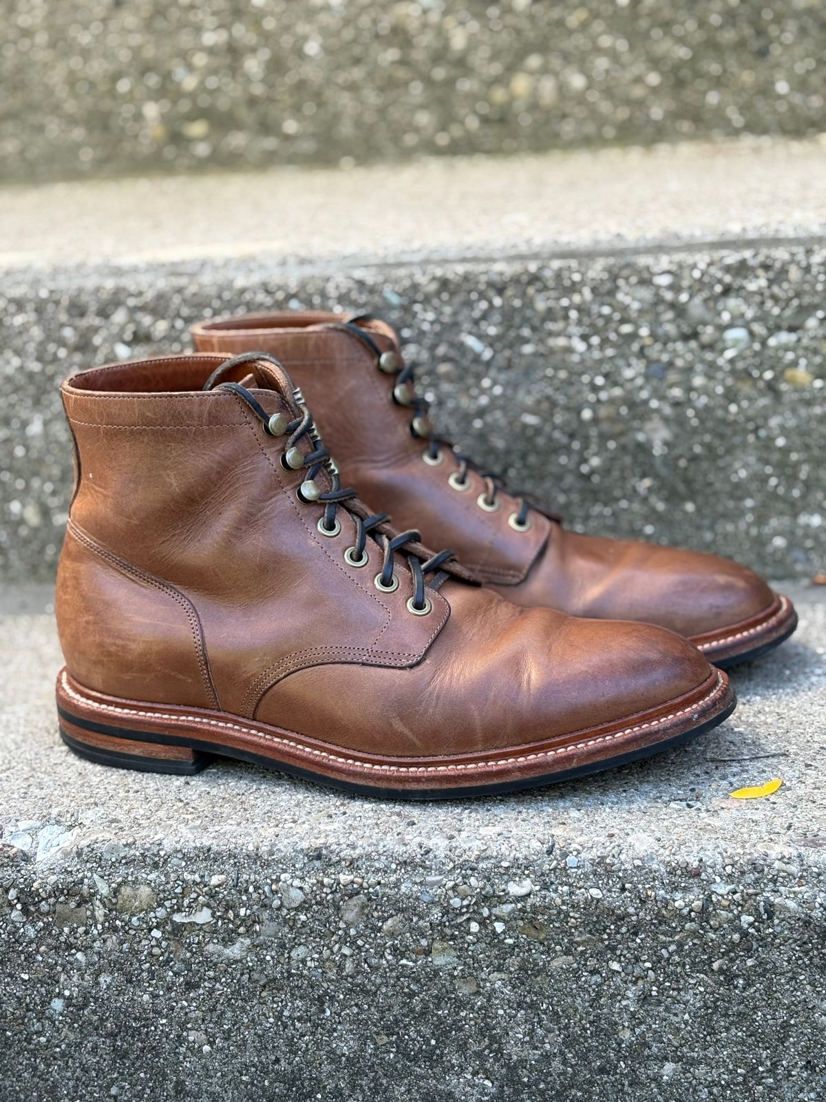 Photo by drew_15 on October 5, 2025 of the Grant Stone Diesel Boot in Horween Dune Chromexcel.