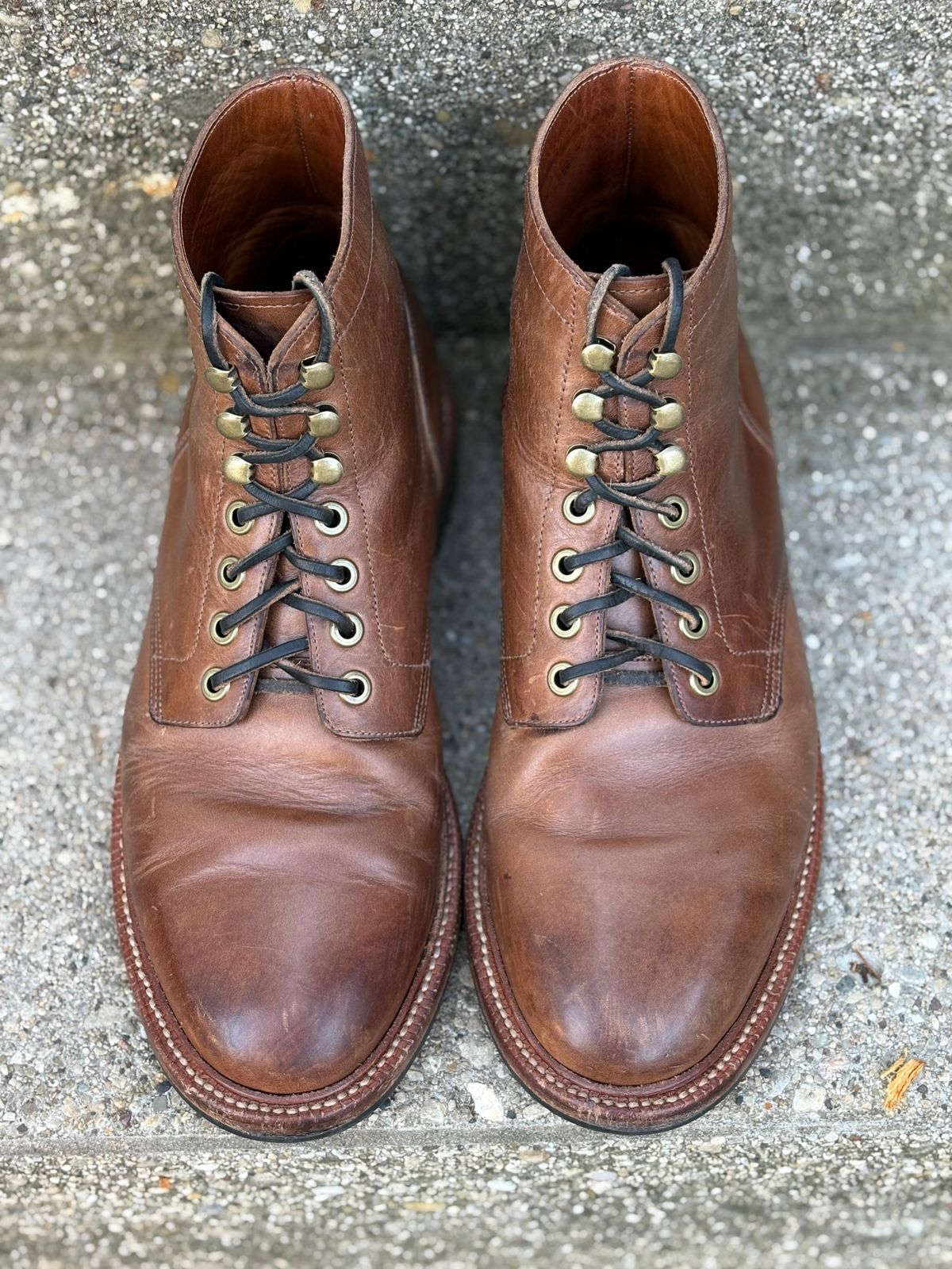 Photo by drew_15 on November 3, 2025 of the Grant Stone Diesel Boot in Horween Dune Chromexcel.