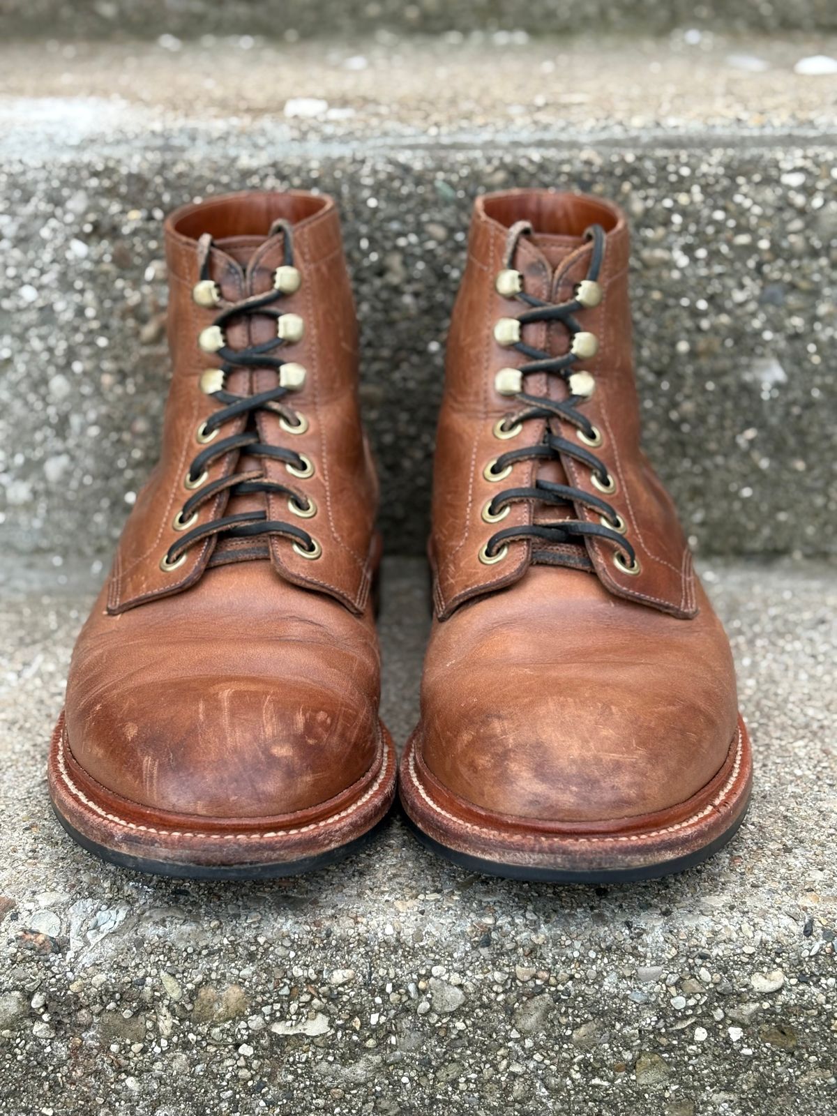 Photo by drew_15 on December 5, 2025 of the Grant Stone Diesel Boot in Horween Dune Chromexcel.