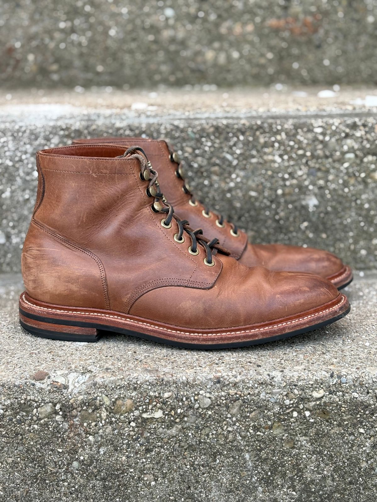 Photo by drew_15 on December 5, 2025 of the Grant Stone Diesel Boot in Horween Dune Chromexcel.