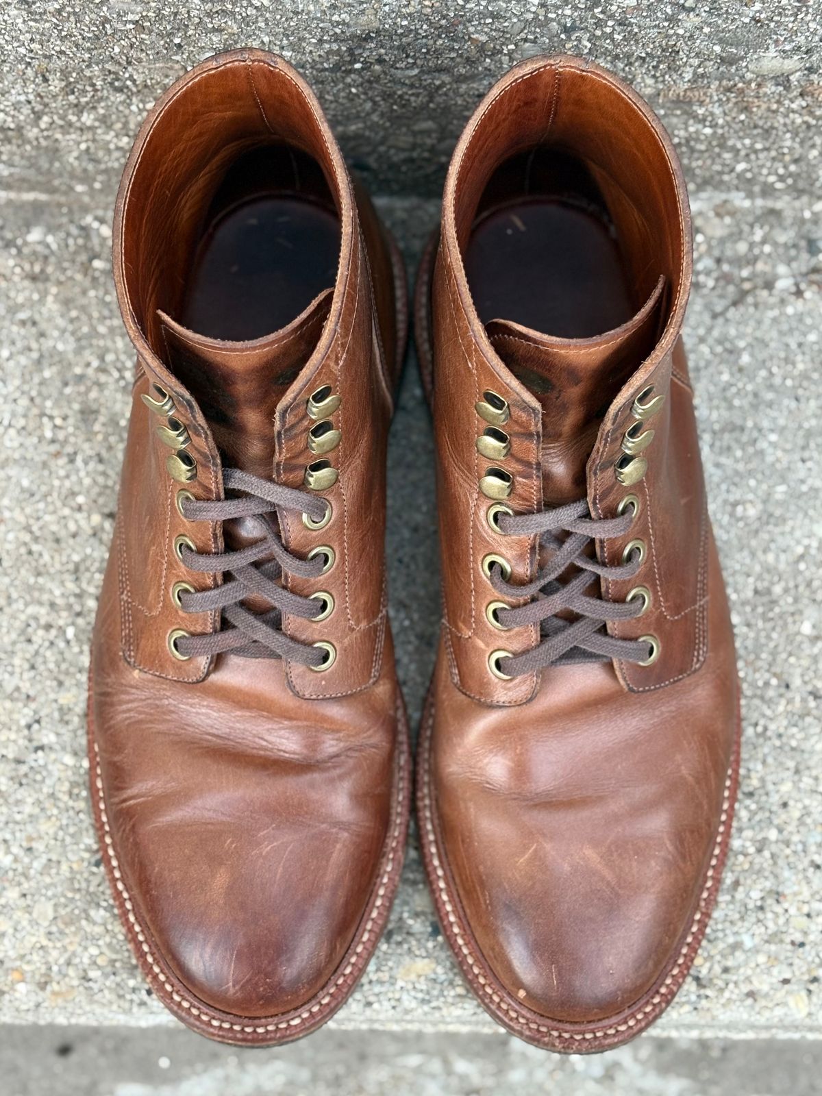 Photo by drew_15 on March 2, 2026 of the Grant Stone Diesel Boot in Horween Dune Chromexcel.