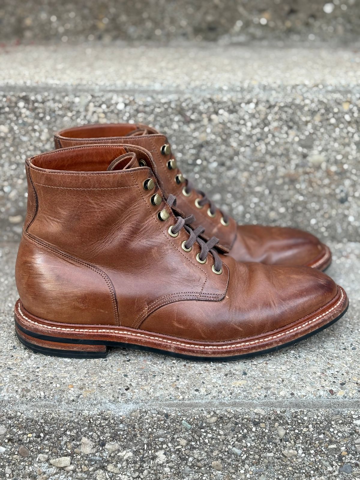 Photo by drew_15 on March 2, 2026 of the Grant Stone Diesel Boot in Horween Dune Chromexcel.