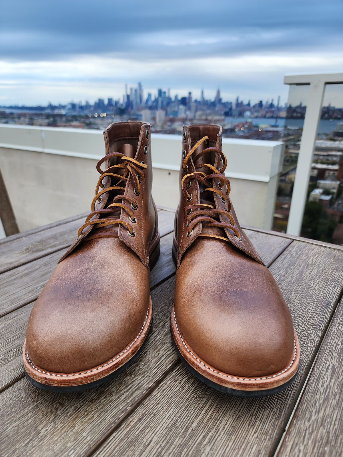 Photo by kobEsq on October 7, 2023 of the Oak Street Bootmakers Trench Boot in Horween Natural Chromexcel.