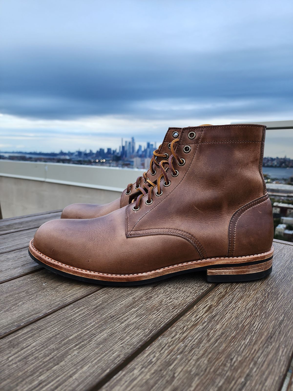Photo by kobEsq on October 7, 2023 of the Oak Street Bootmakers Trench Boot in Horween Natural Chromexcel.