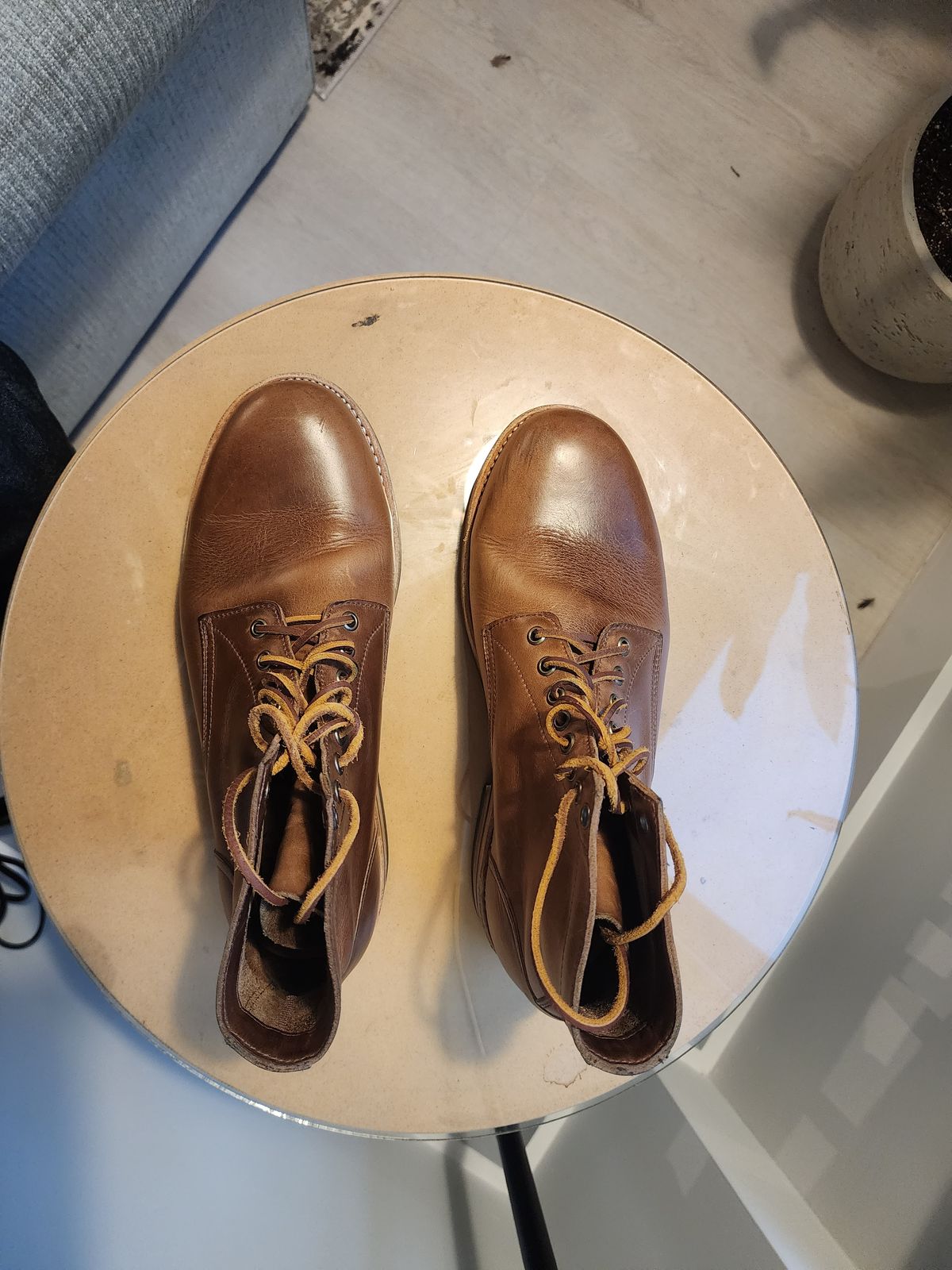 Photo by kobEsq on November 5, 2023 of the Oak Street Bootmakers Trench Boot in Horween Natural Chromexcel.