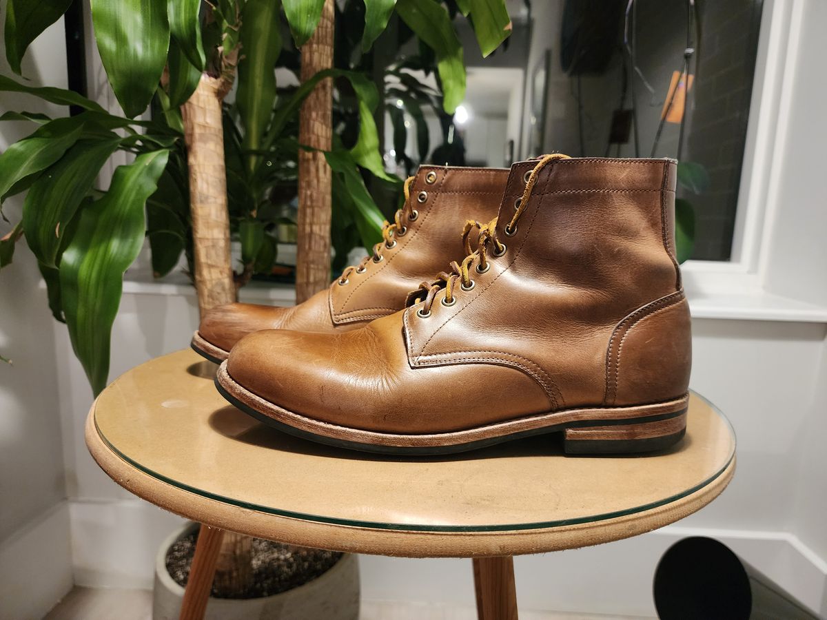 Photo by kobEsq on January 5, 2024 of the Oak Street Bootmakers Trench Boot in Horween Natural Chromexcel.