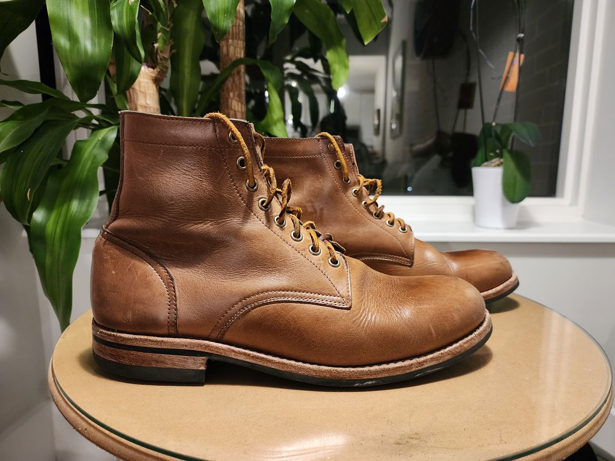 Photo by kobEsq on January 5, 2024 of the Oak Street Bootmakers Trench Boot in Horween Natural Chromexcel.