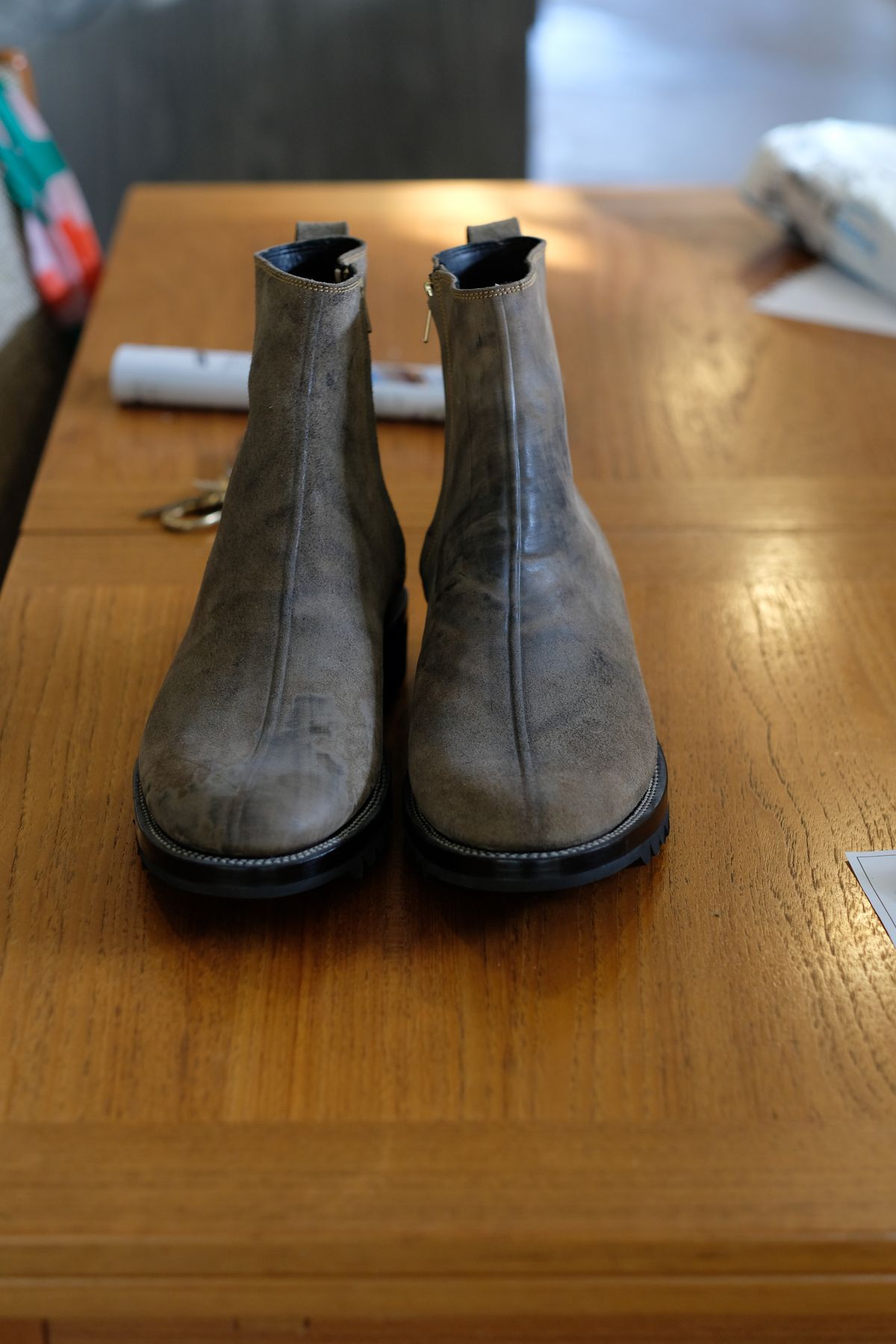 Photo by thepatinaarena on October 1, 2025 of the Fortis Boots Antasena in Maryam Reverse Asphalto.