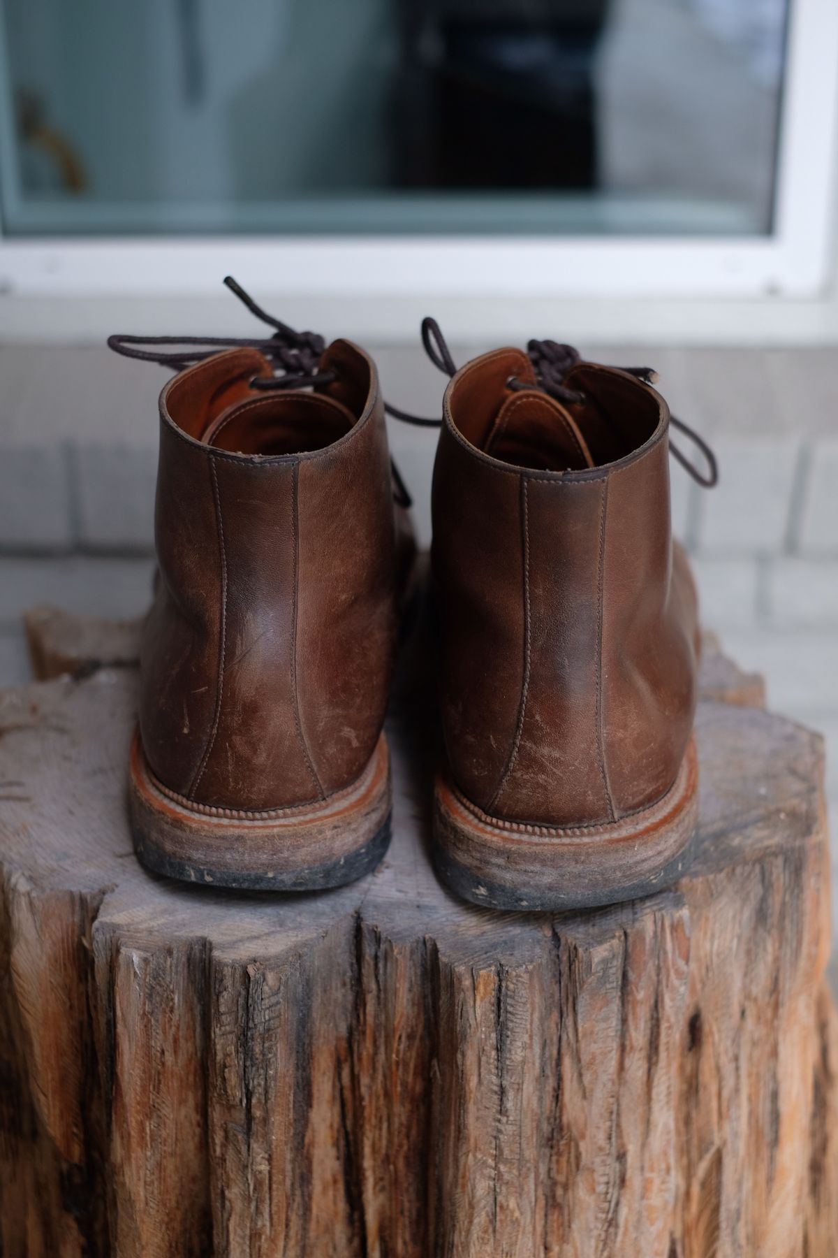 Photo by thepatinaarena on February 5, 2025 of the Viberg Wholecut Derby Boot in Maryam 1071 Horsebutt.