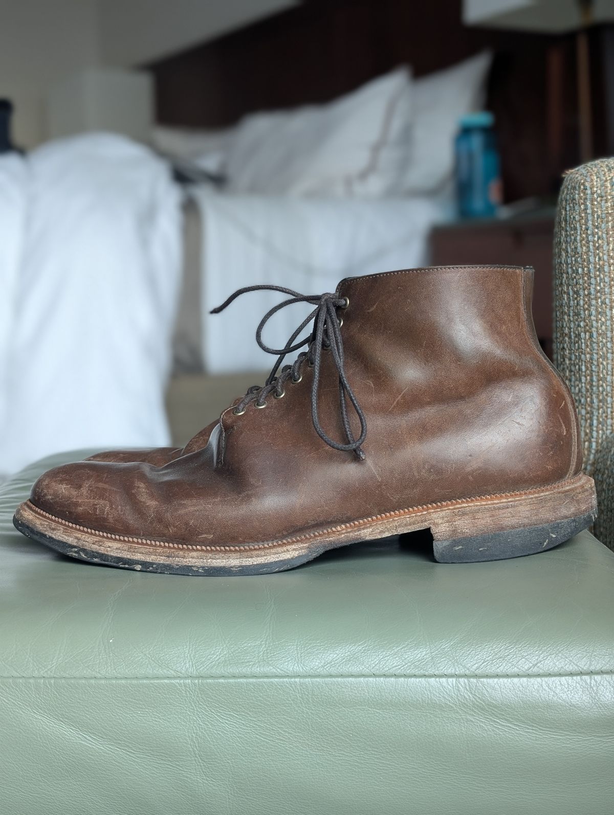 Photo by thepatinaarena on March 5, 2025 of the Viberg Wholecut Derby Boot in Maryam 1071 Horsebutt.