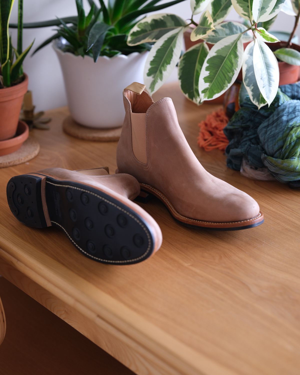 Photo by thepatinaarena on November 7, 2023 of the Viberg Chelsea in Maryam Fango Vitello Calf.
