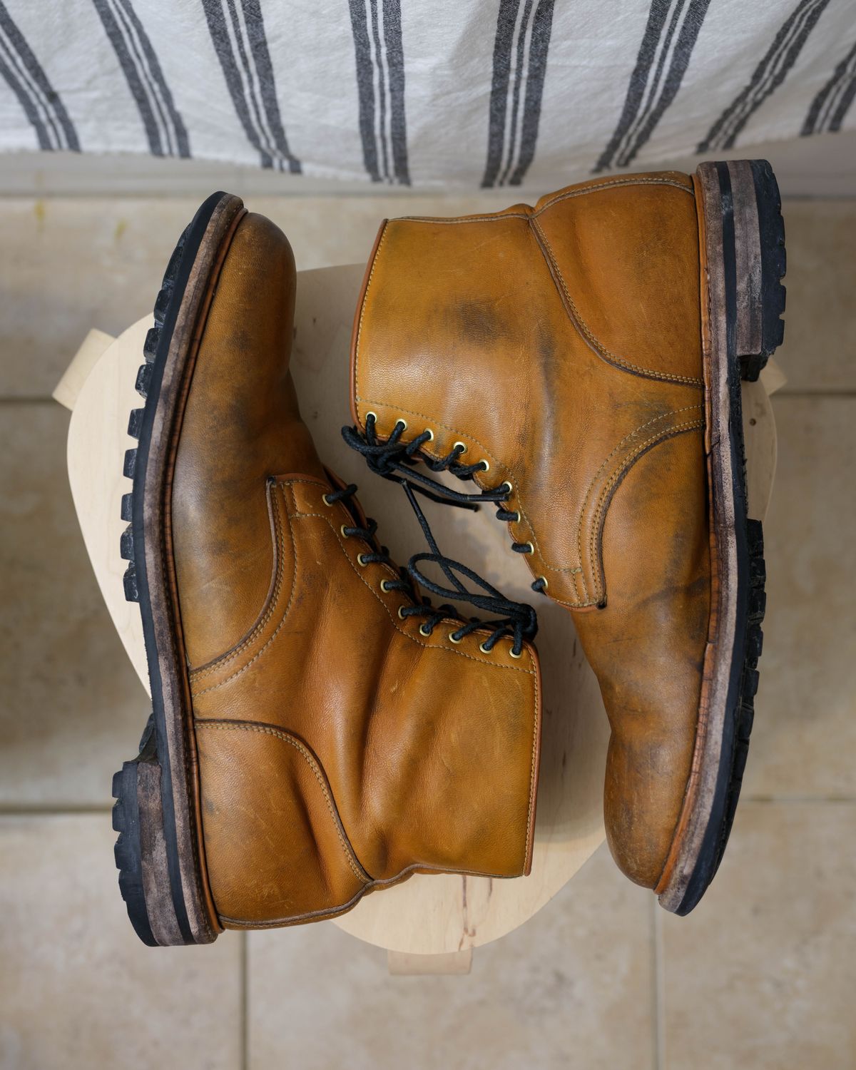 Photo by thepatinaarena on February 5, 2023 of the Viberg Officer Boot in Shinki Camel Latigo Horsehide.