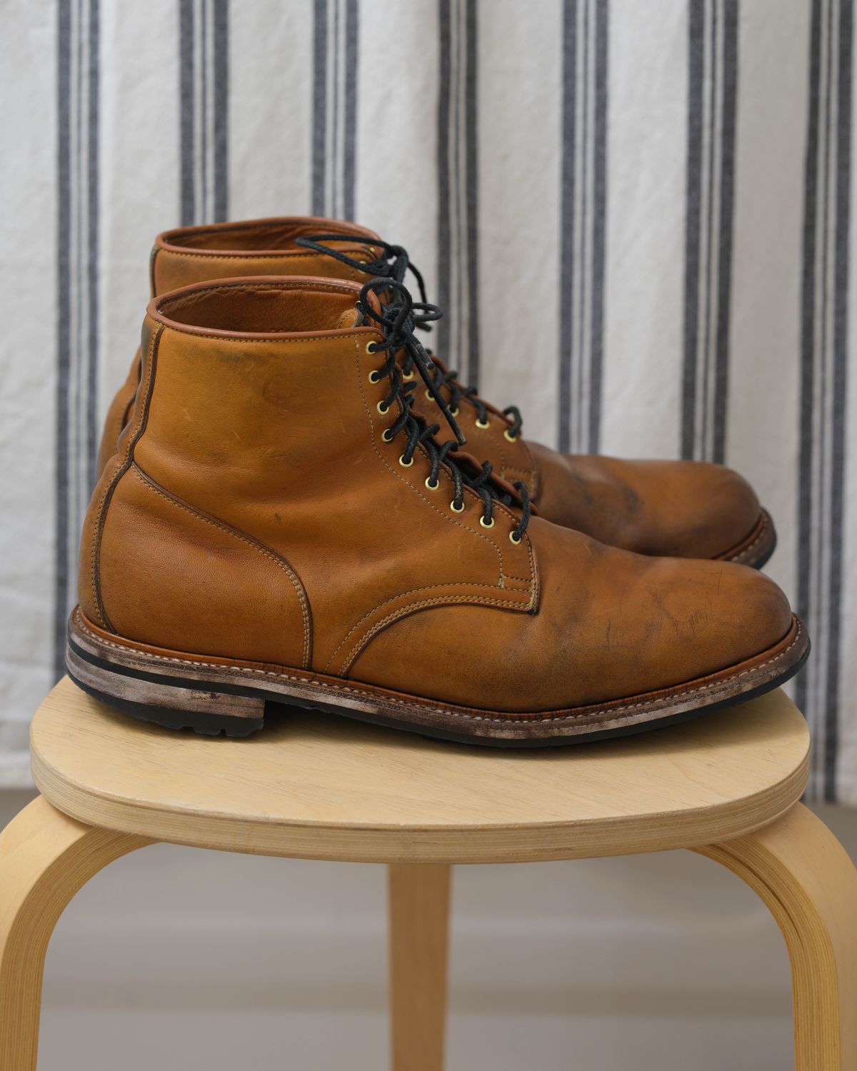 Photo by thepatinaarena on March 1, 2023 of the Viberg Officer Boot in Shinki Camel Latigo Horsehide.