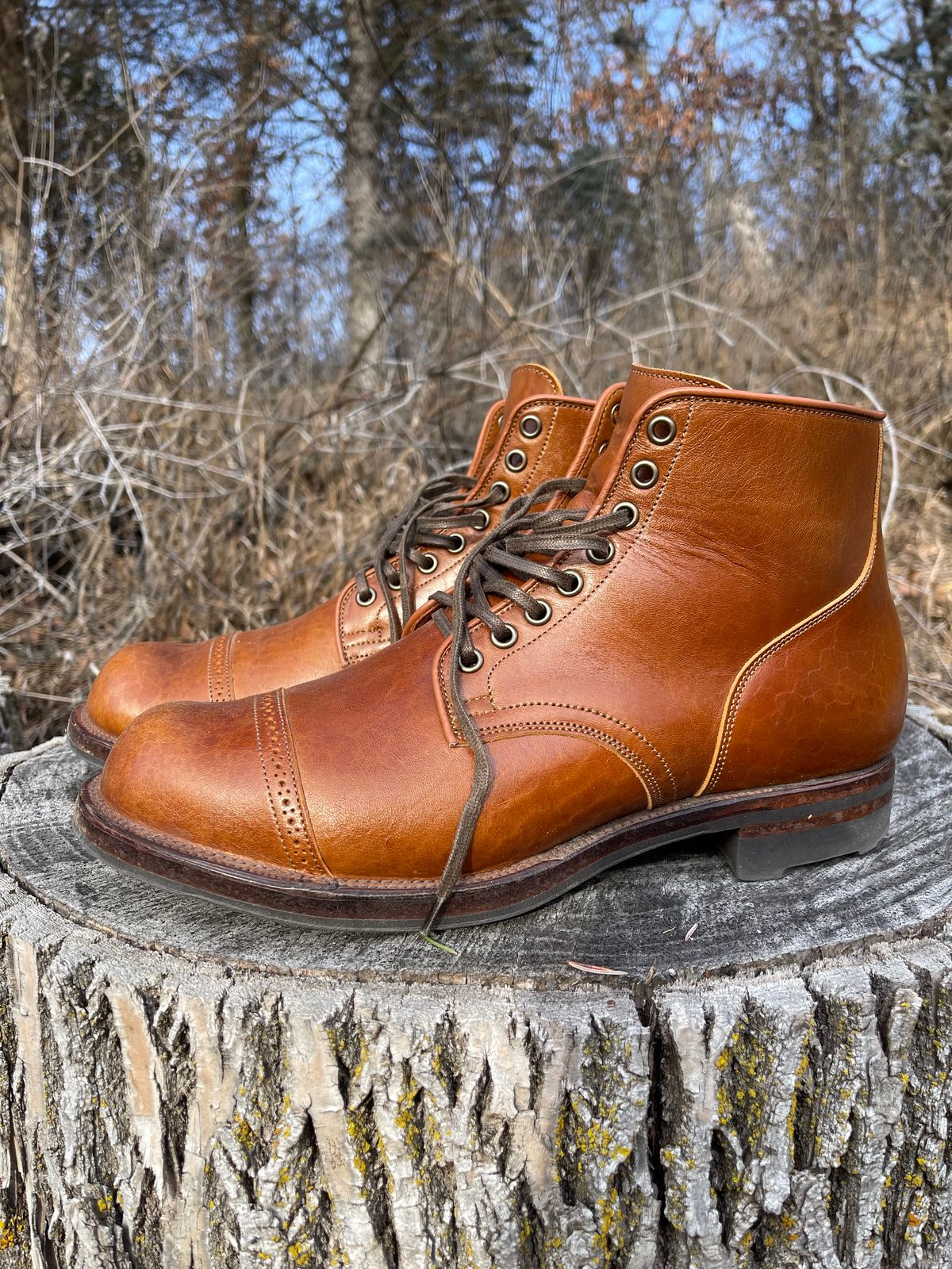 Photo by HonestHunter on January 5, 2025 of the Viberg Service Boot BCT in Shinki Cognac Teacore Horsebutt.