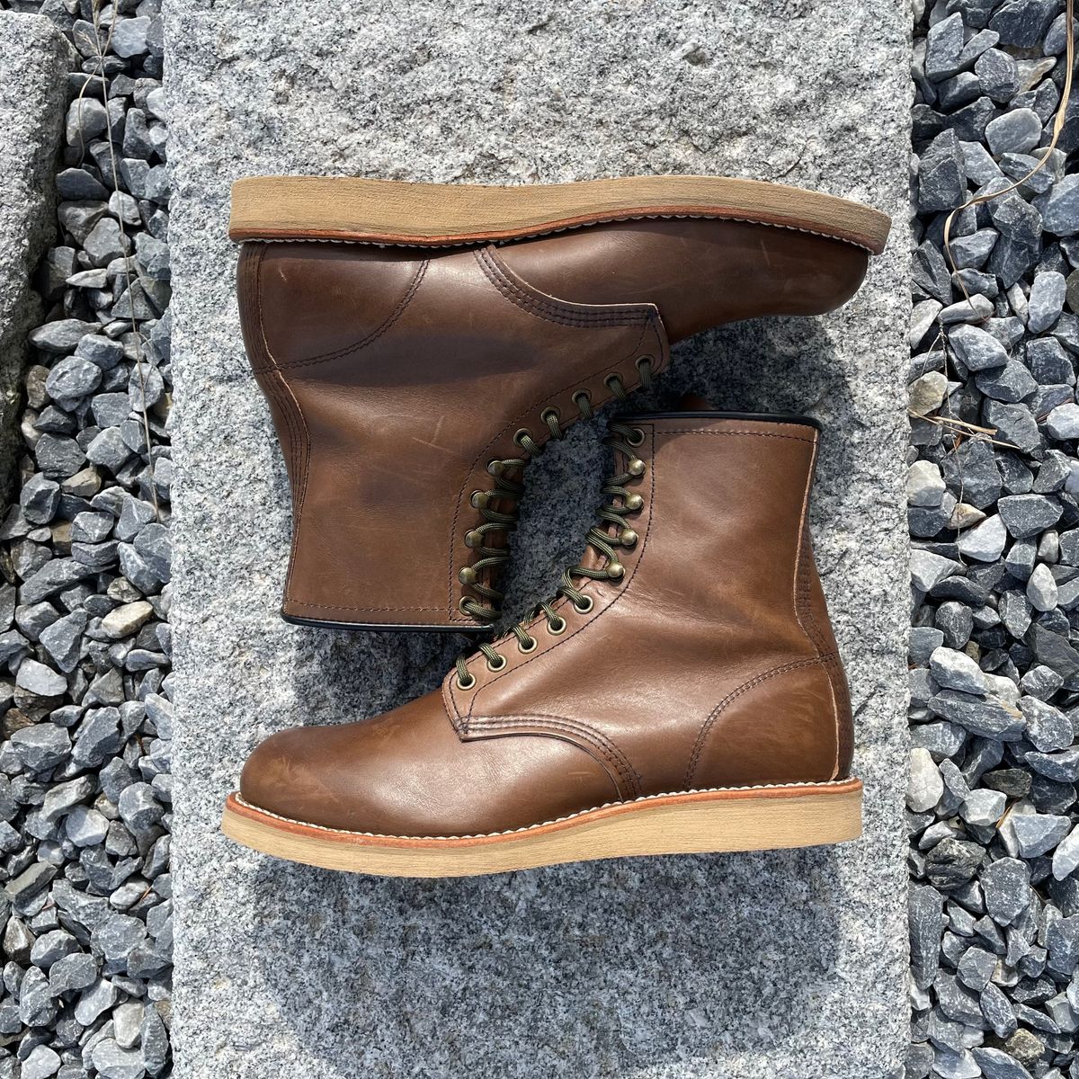 Photo by DRVX on March 3, 2024 of the Red Wing 7-Inch Classic Round Toe in Dark Chocolate.