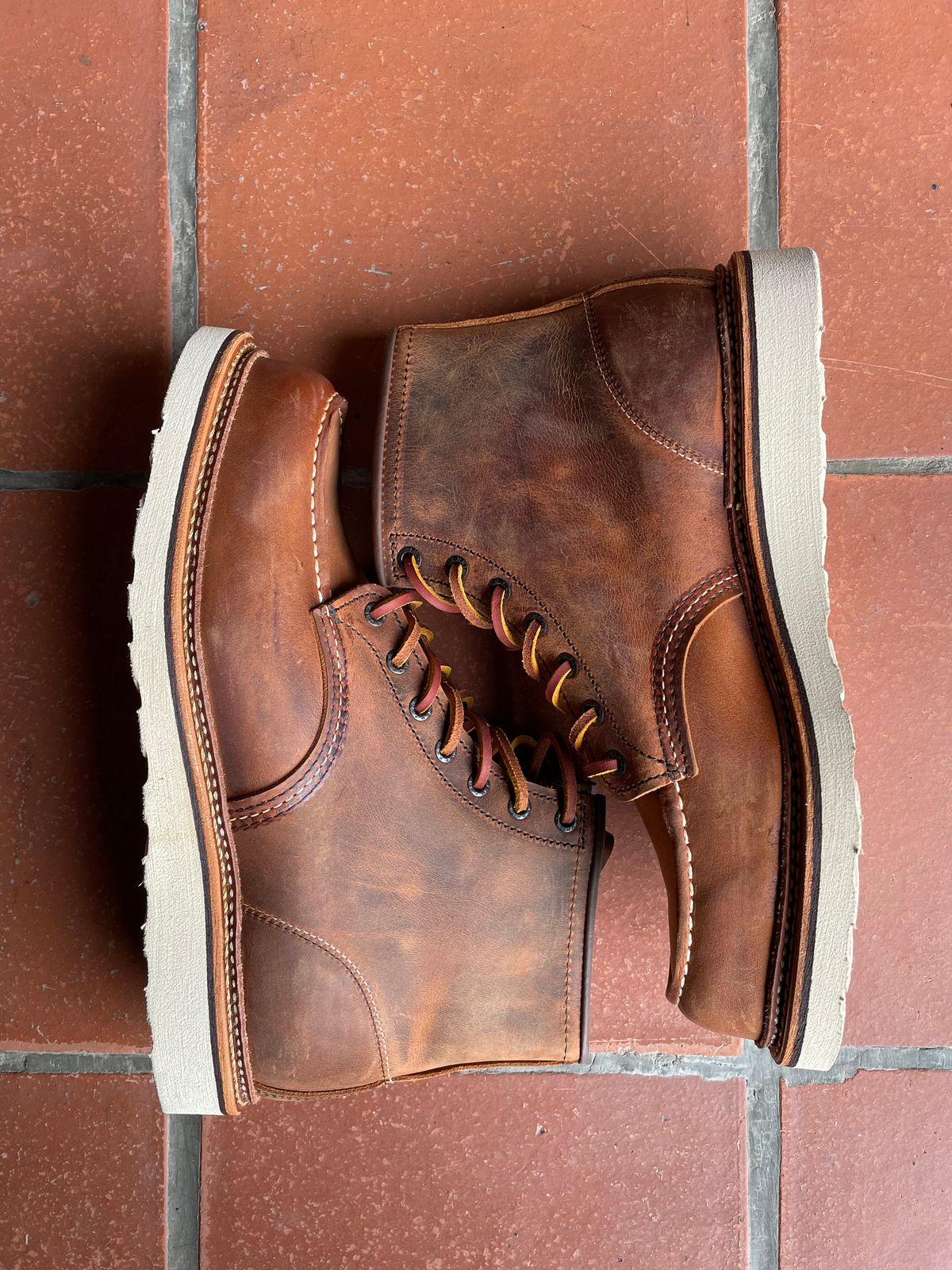 Photo by DRVX on October 1, 2022 of the Red Wing 6-Inch Classic Moc in S.B. Foot Copper Rough and Tough.