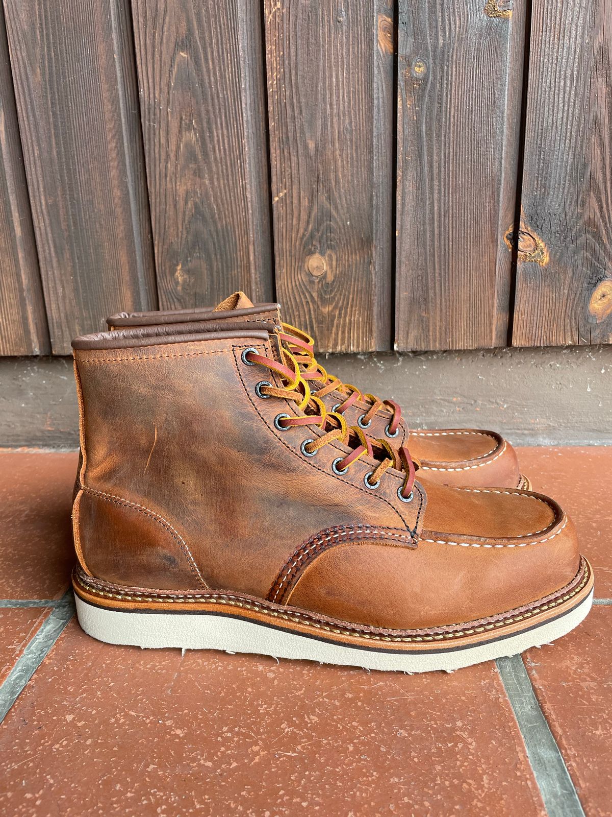 Photo by DRVX on October 1, 2022 of the Red Wing 6-Inch Classic Moc in S.B. Foot Copper Rough and Tough.