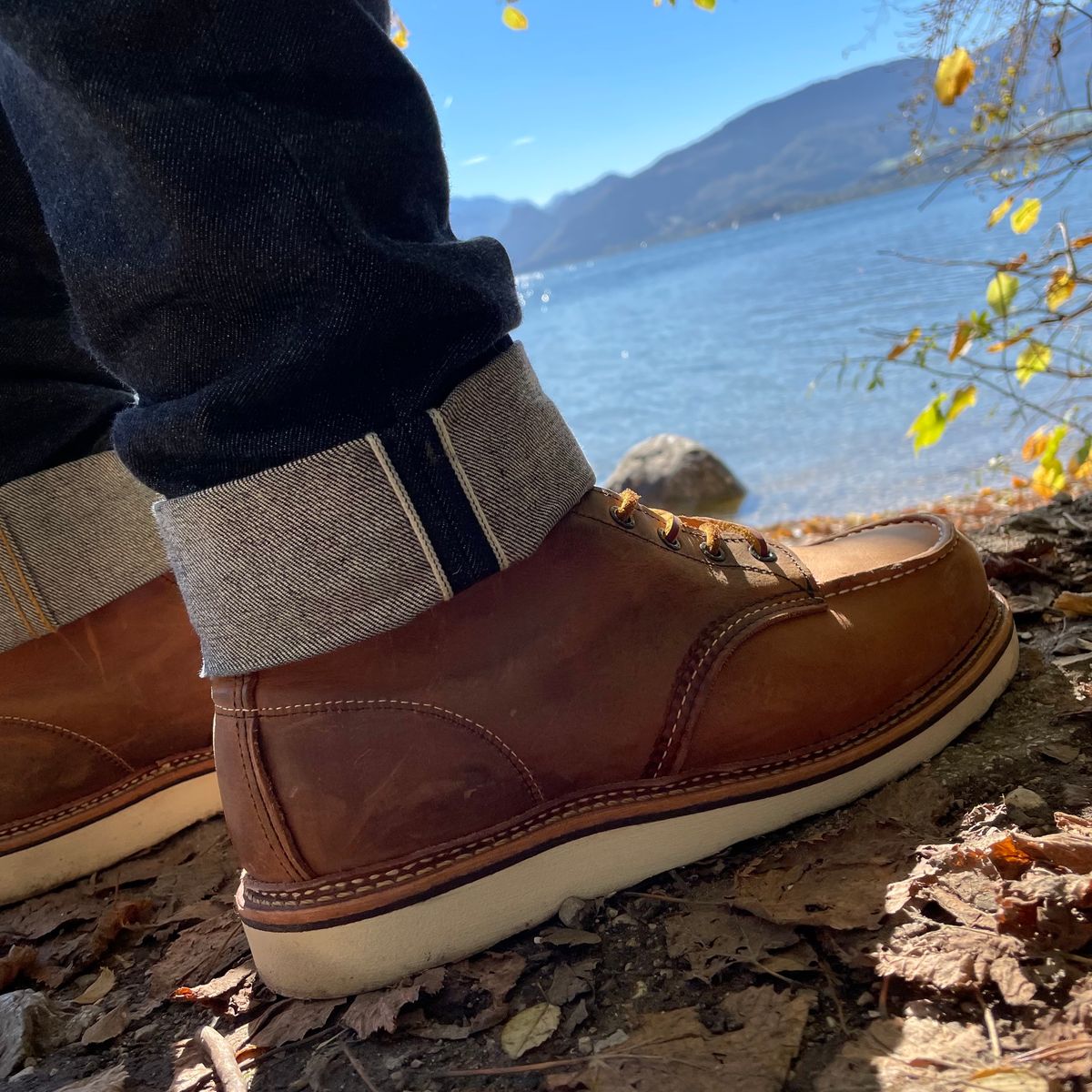 Photo by DRVX on October 16, 2022 of the Red Wing 6-Inch Classic Moc in S.B. Foot Copper Rough and Tough.