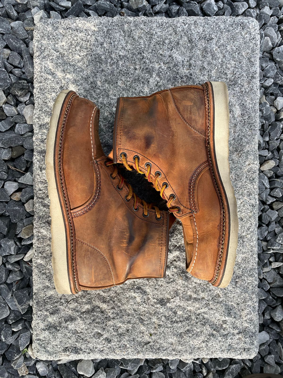 Photo by DRVX on November 5, 2022 of the Red Wing 6-Inch Classic Moc in S.B. Foot Copper Rough and Tough.