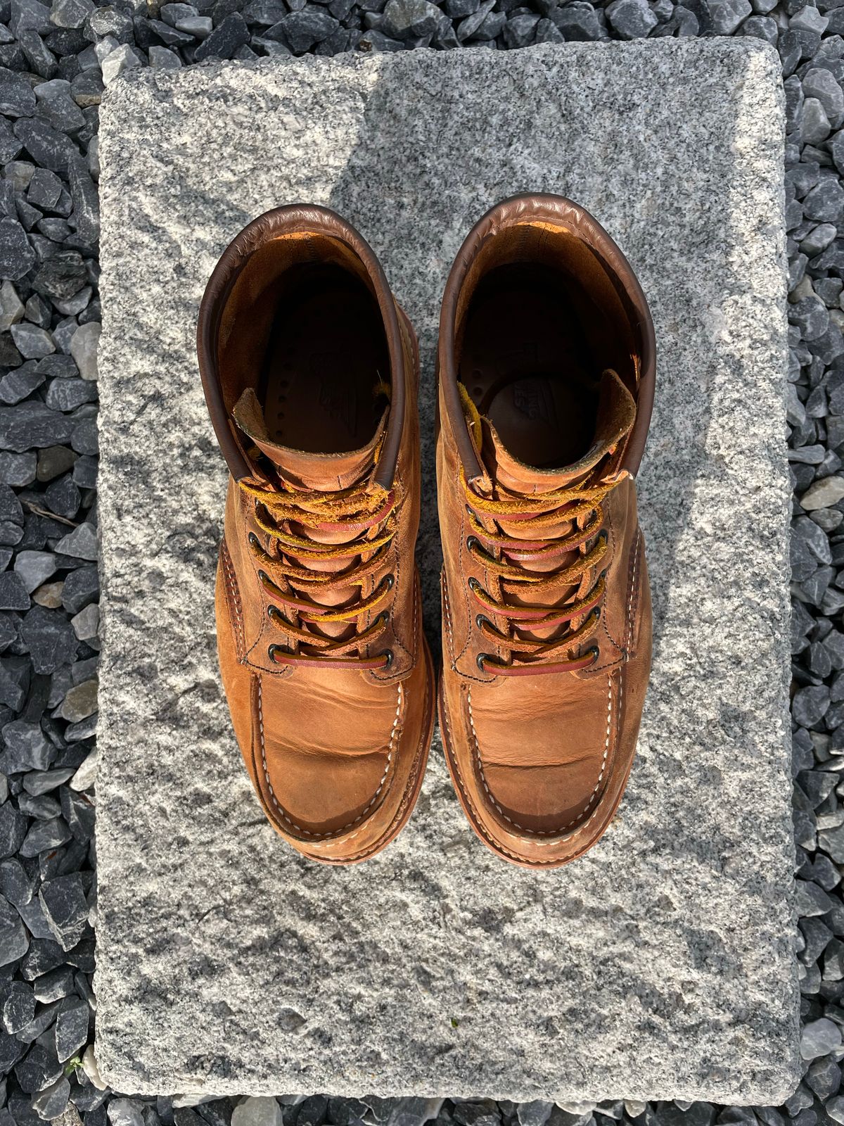 Photo by DRVX on November 5, 2022 of the Red Wing 6-Inch Classic Moc in S.B. Foot Copper Rough and Tough.