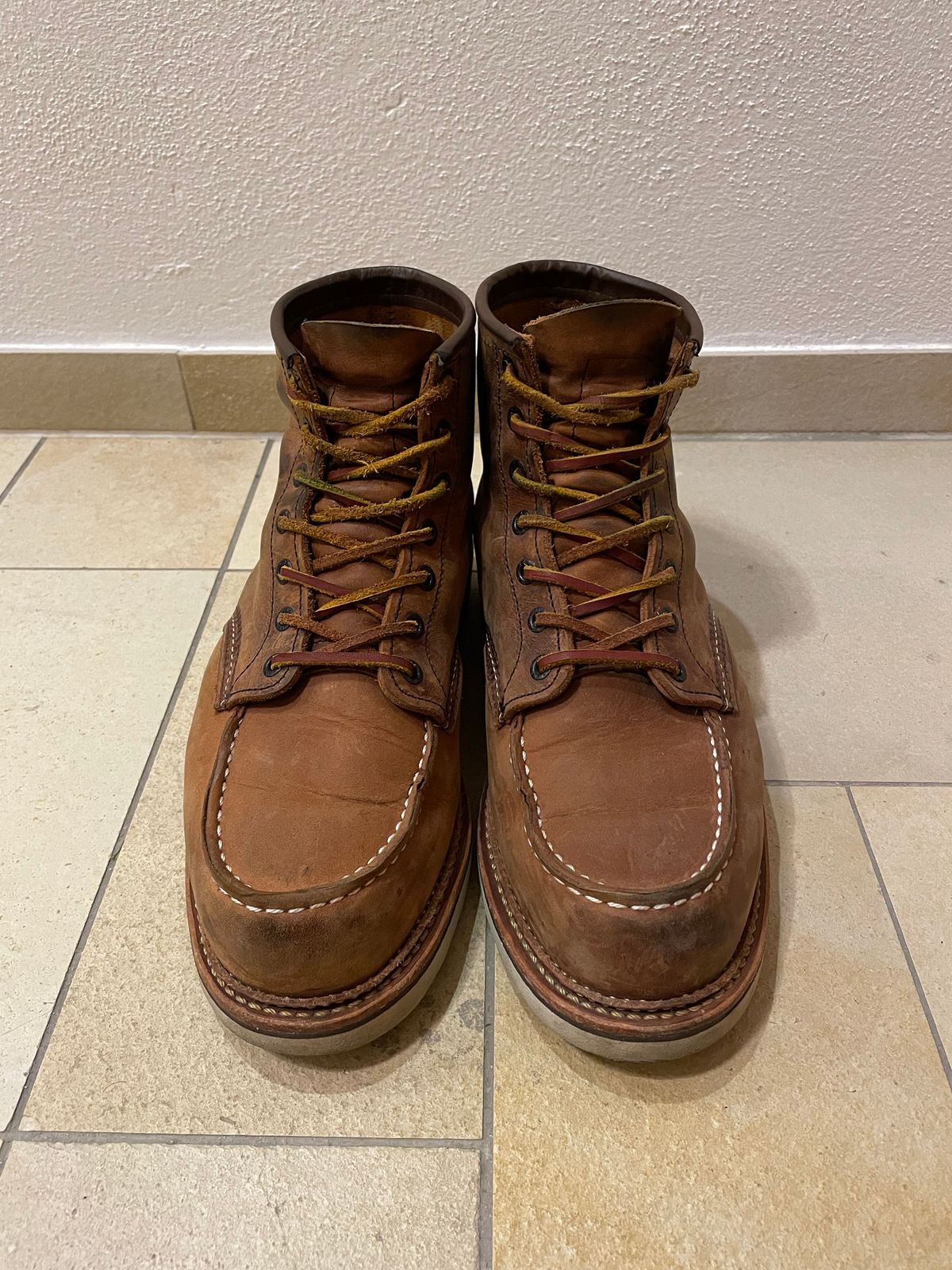 Photo by DRVX on December 5, 2022 of the Red Wing 6-Inch Classic Moc in S.B. Foot Copper Rough and Tough.