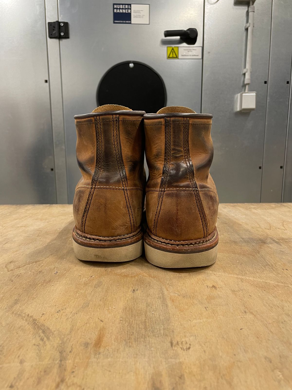 Photo by DRVX on February 5, 2023 of the Red Wing 6-Inch Classic Moc in S.B. Foot Copper Rough and Tough.