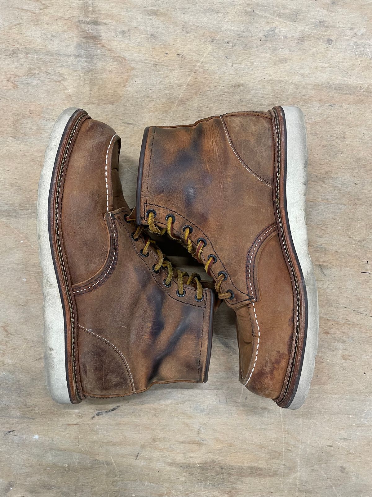 Photo by DRVX on February 5, 2023 of the Red Wing 6-Inch Classic Moc in S.B. Foot Copper Rough and Tough.