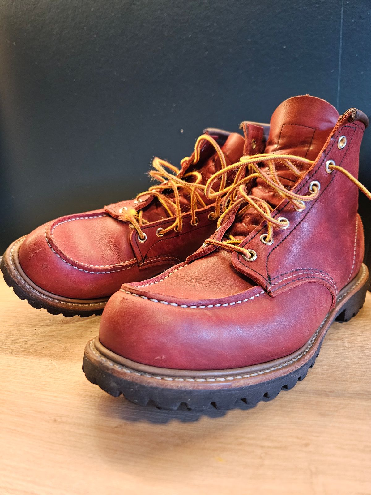 Photo by bastan on December 8, 2024 of the Red Wing 6-Inch Classic Moc in S.B. Foot Oro-Russet Portage.