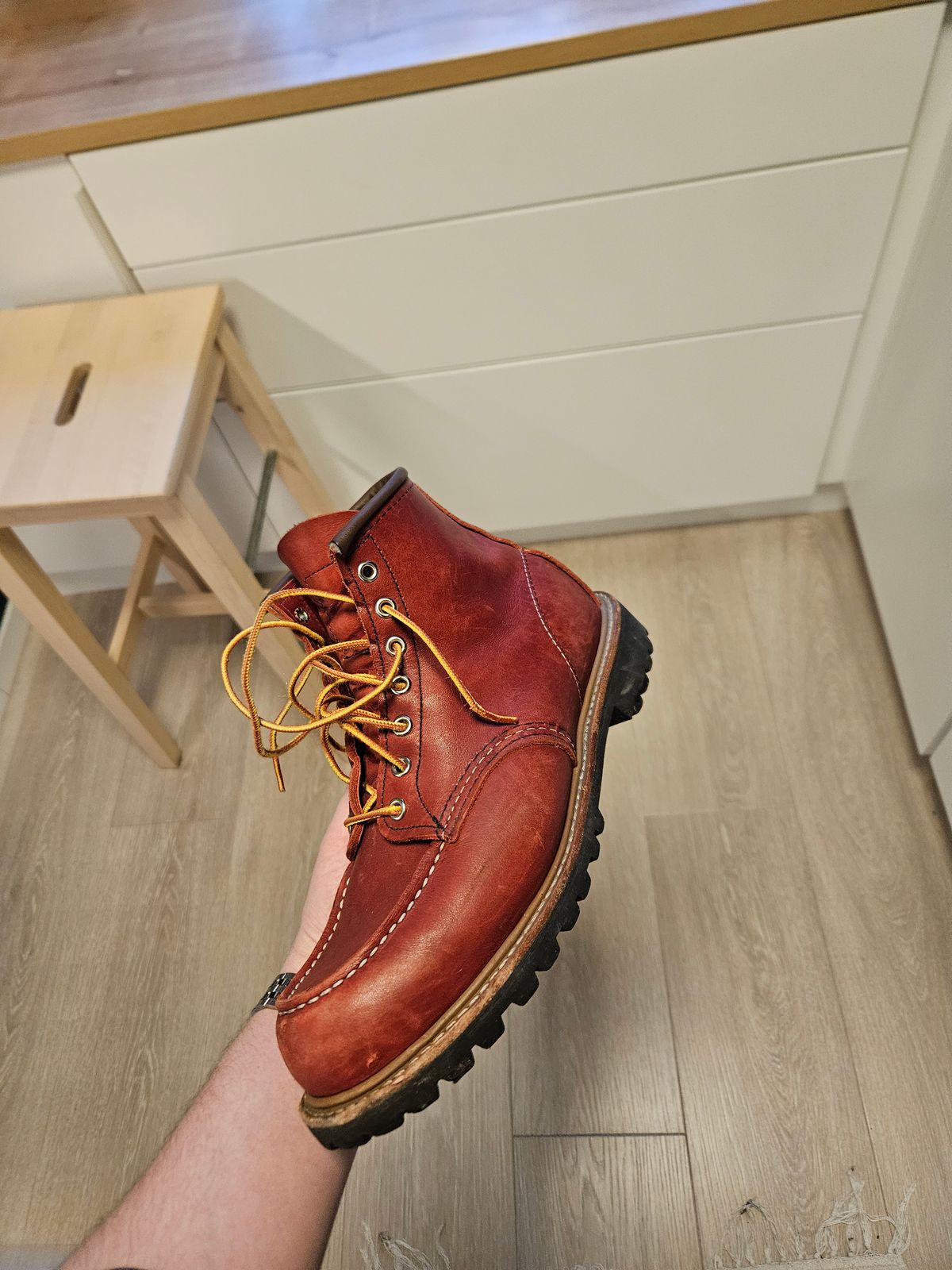 Photo by bastan on January 18, 2025 of the Red Wing 6-Inch Classic Moc in S.B. Foot Oro-Russet Portage.