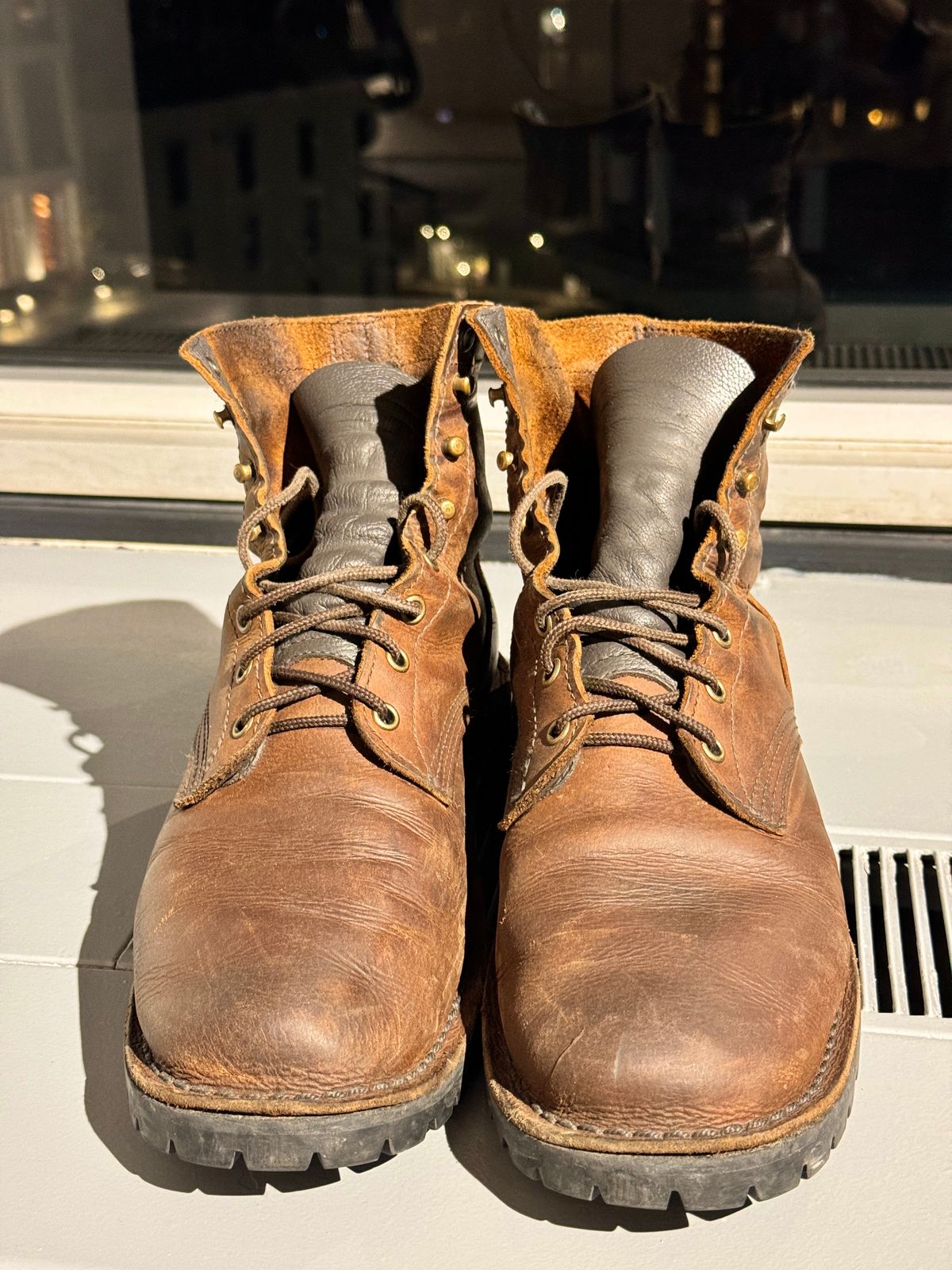 Photo by gabriel18 on March 6, 2024 of the JK Boots 300X in Seidel Brown Oil Tan.