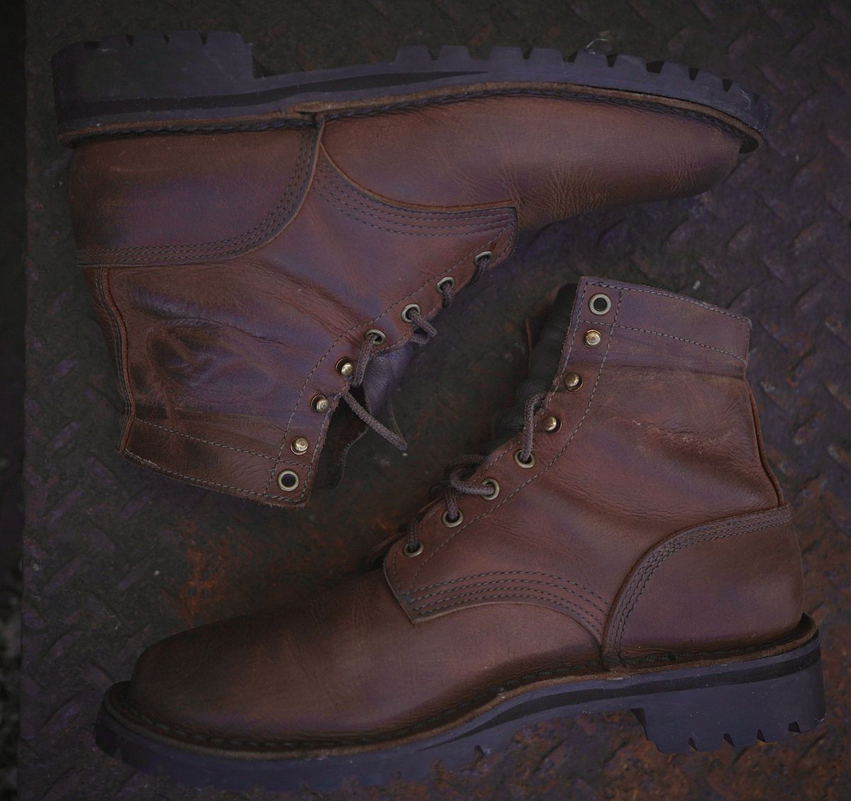 Photo by gabriel18 on April 5, 2024 of the JK Boots 300X in Seidel Brown Oil Tan.