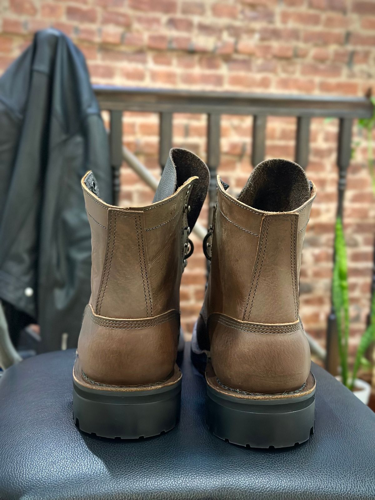 Photo by gabriel18 on September 28, 2023 of the JK Boots 300X in Seidel Brown Oil Tan.