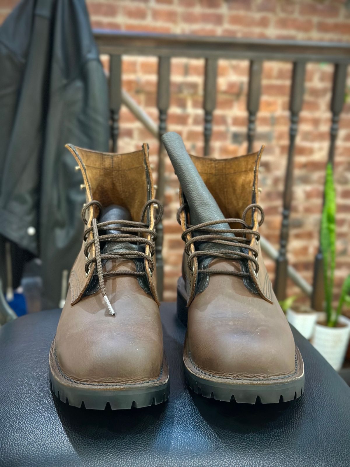 Photo by gabriel18 on October 1, 2023 of the JK Boots 300X in Seidel Brown Oil Tan.