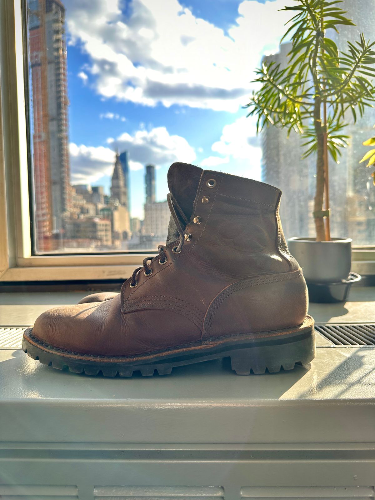 Photo by gabriel18 on November 1, 2023 of the JK Boots 300X in Seidel Brown Oil Tan.