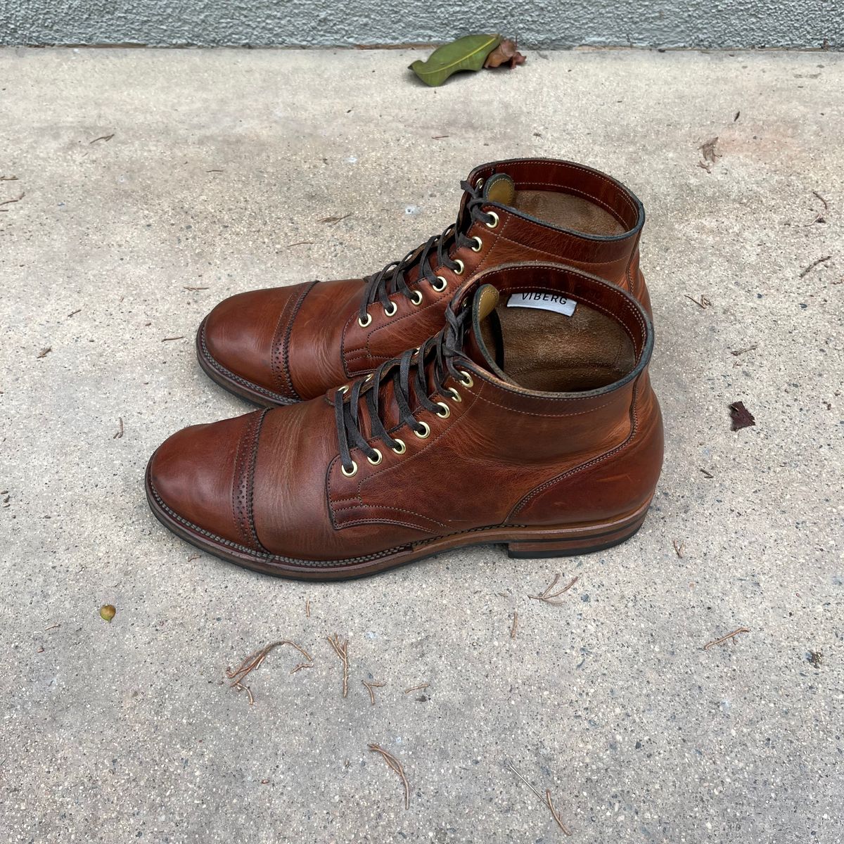 Photo by samepantssameboots6months on January 2, 2023 of the Viberg Service Boot BCT in Horween Burned Oak Dublin.
