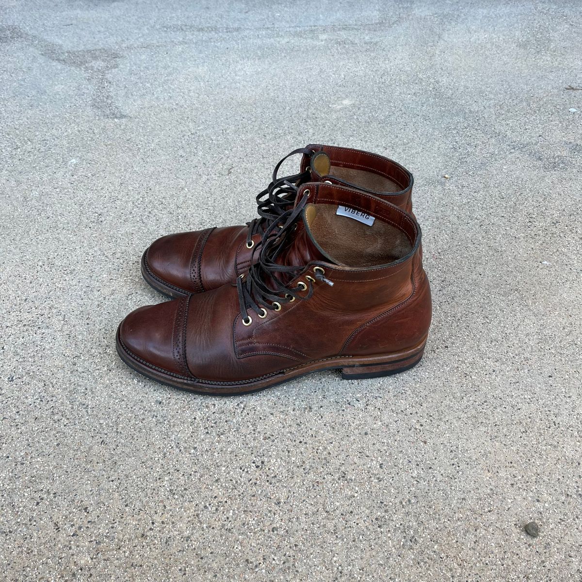 Photo by samepantssameboots6months on February 5, 2023 of the Viberg Service Boot BCT in Horween Burned Oak Dublin.