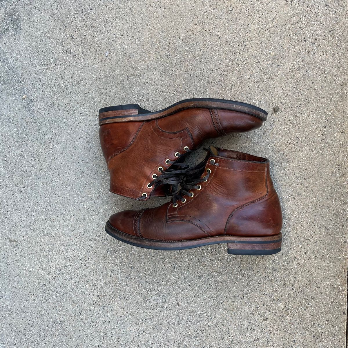 Photo by samepantssameboots6months on February 5, 2023 of the Viberg Service Boot BCT in Horween Burned Oak Dublin.