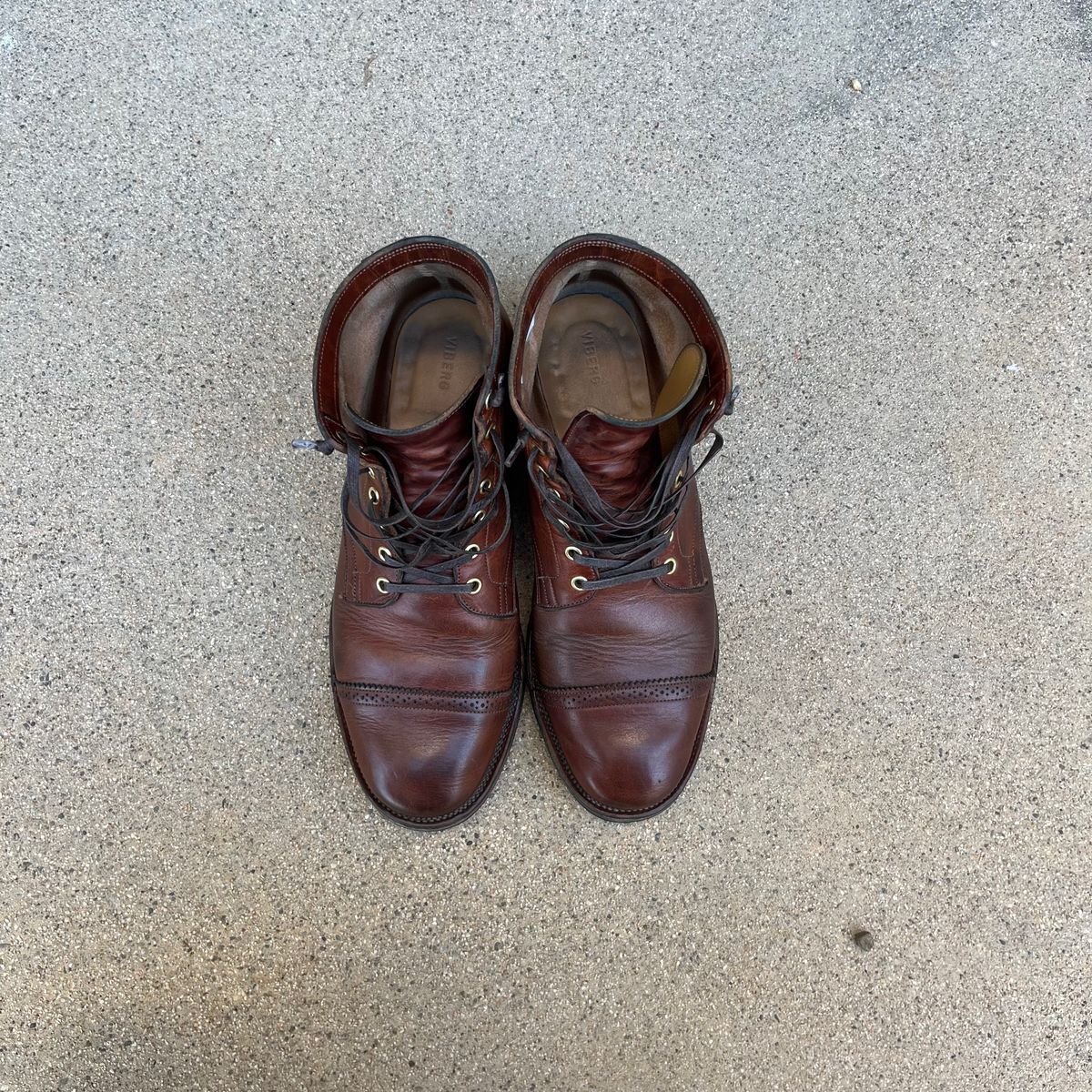 Photo by samepantssameboots6months on February 5, 2023 of the Viberg Service Boot BCT in Horween Burned Oak Dublin.