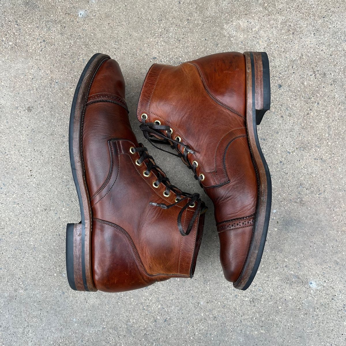 Photo by samepantssameboots6months on March 5, 2023 of the Viberg Service Boot BCT in Horween Burned Oak Dublin.