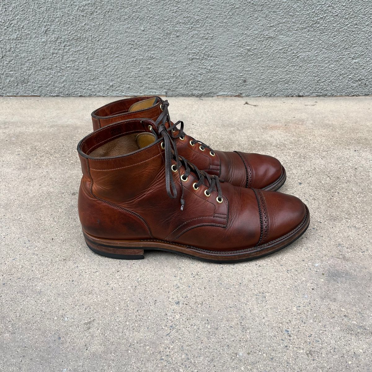 Photo by samepantssameboots6months on March 5, 2023 of the Viberg Service Boot BCT in Horween Burned Oak Dublin.