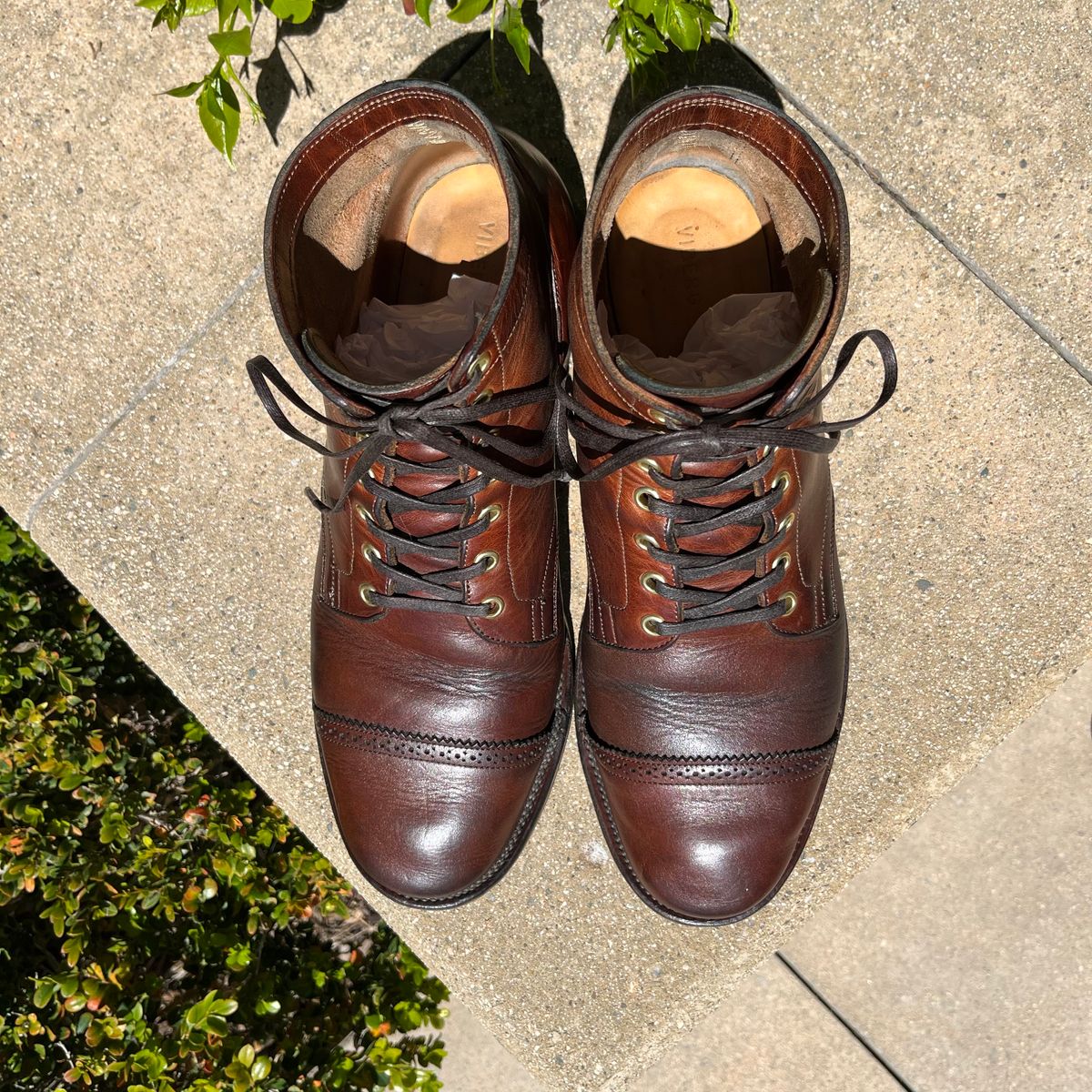 Photo by samepantssameboots6months on April 2, 2023 of the Viberg Service Boot BCT in Horween Burned Oak Dublin.