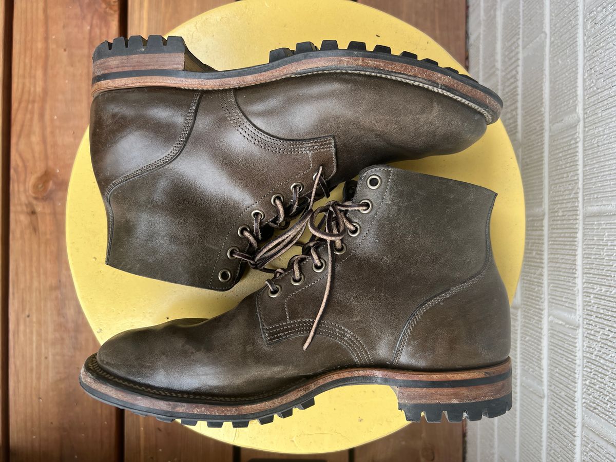 Photo by tooth on January 4, 2024 of the Viberg Boondocker in Maryam Olive TPR Horsebutt.
