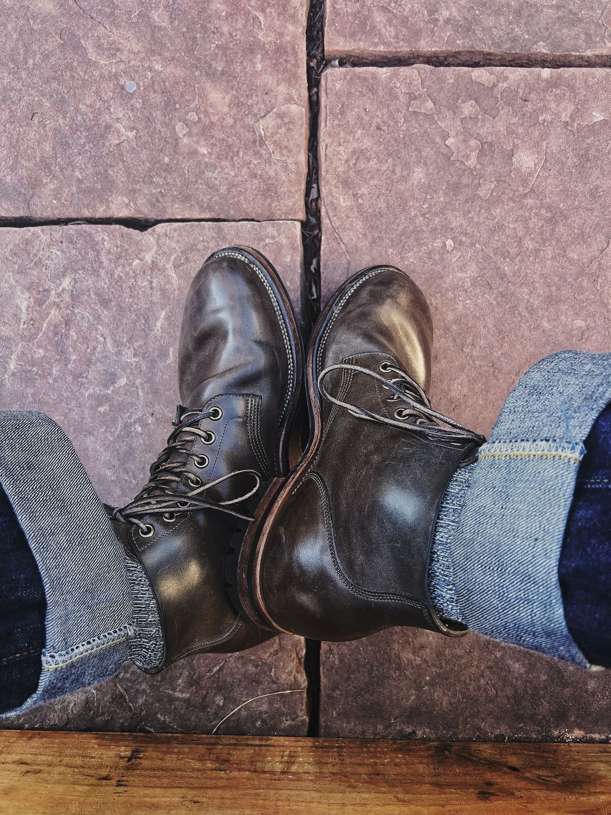 Photo by tooth on March 2, 2024 of the Viberg Boondocker in Maryam Olive TPR Horsebutt.