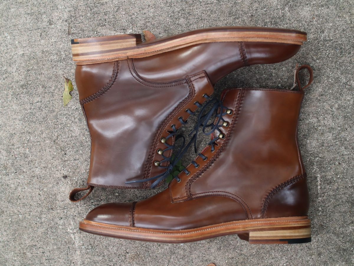 Photo by miamisoledoc on October 1, 2022 of the Carmina Unlisted Model in Horween Armagnac Shell Cordovan.
