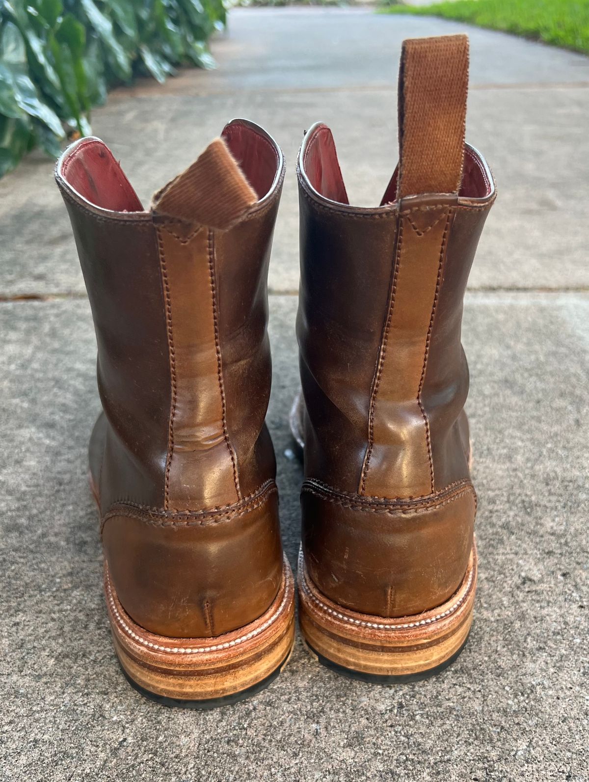 Photo by miamisoledoc on December 3, 2022 of the Carmina Unlisted Model in Horween Armagnac Shell Cordovan.