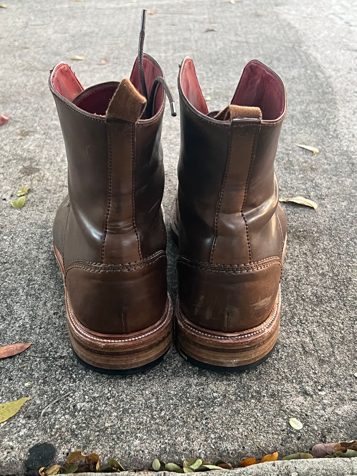 Photo by miamisoledoc on January 4, 2023 of the Carmina Unlisted Model in Horween Armagnac Shell Cordovan.