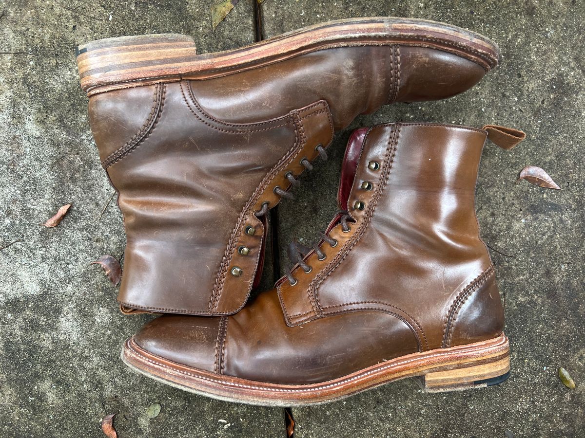 Photo by miamisoledoc on February 5, 2023 of the Carmina Unlisted Model in Horween Armagnac Shell Cordovan.