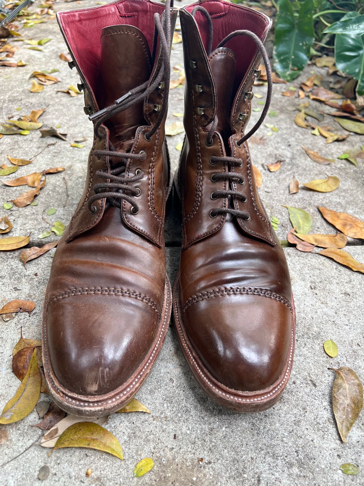Photo by miamisoledoc on April 3, 2023 of the Carmina Unlisted Model in Horween Armagnac Shell Cordovan.