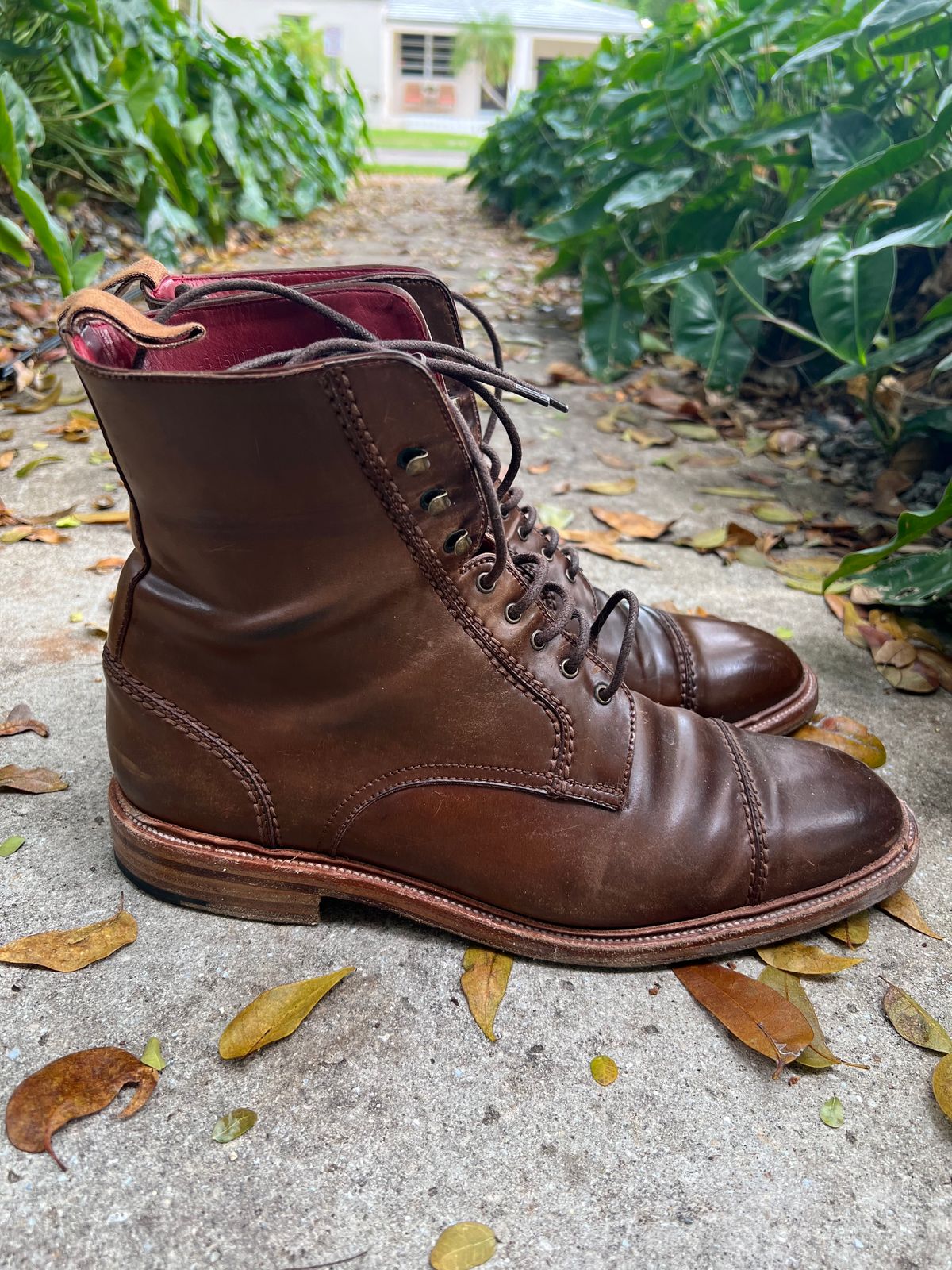 Photo by miamisoledoc on April 3, 2023 of the Carmina Unlisted Model in Horween Armagnac Shell Cordovan.