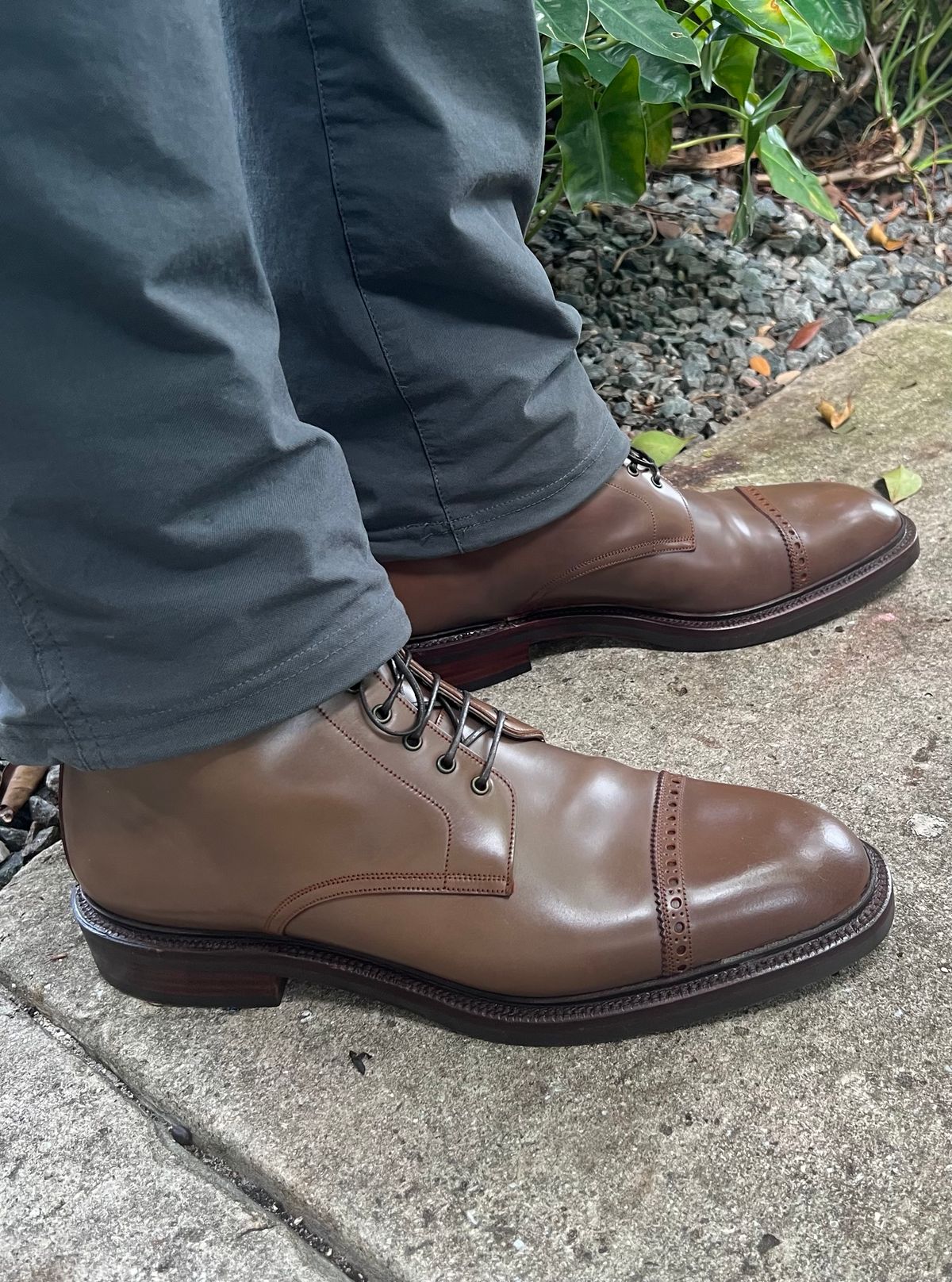 Photo by miamisoledoc on October 1, 2023 of the Carmina Work Boots 861 in Unknown Leather.